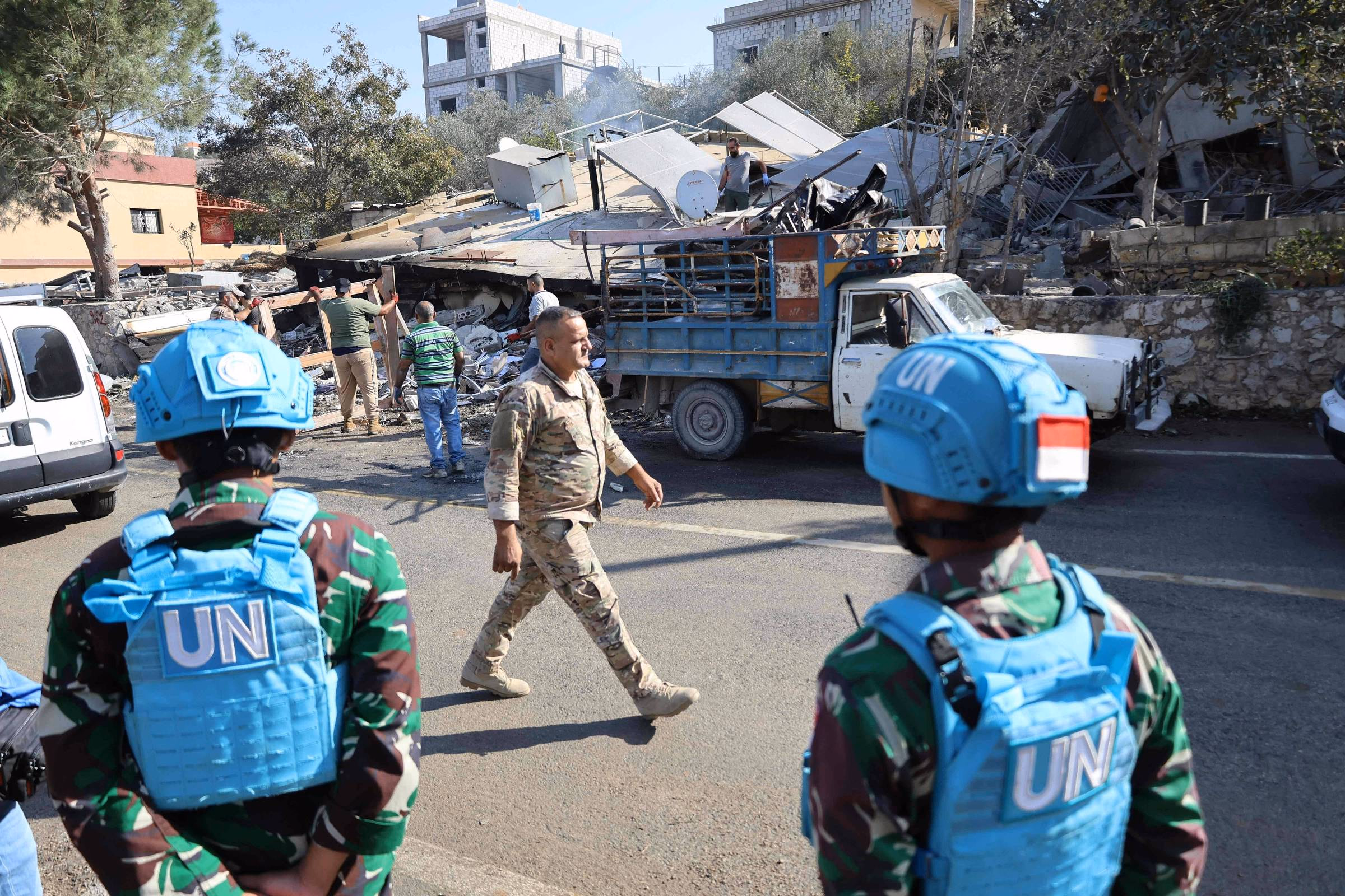 Israeli Strikes Kill Three in Southern Lebanon Amid Renewed Military Pressure