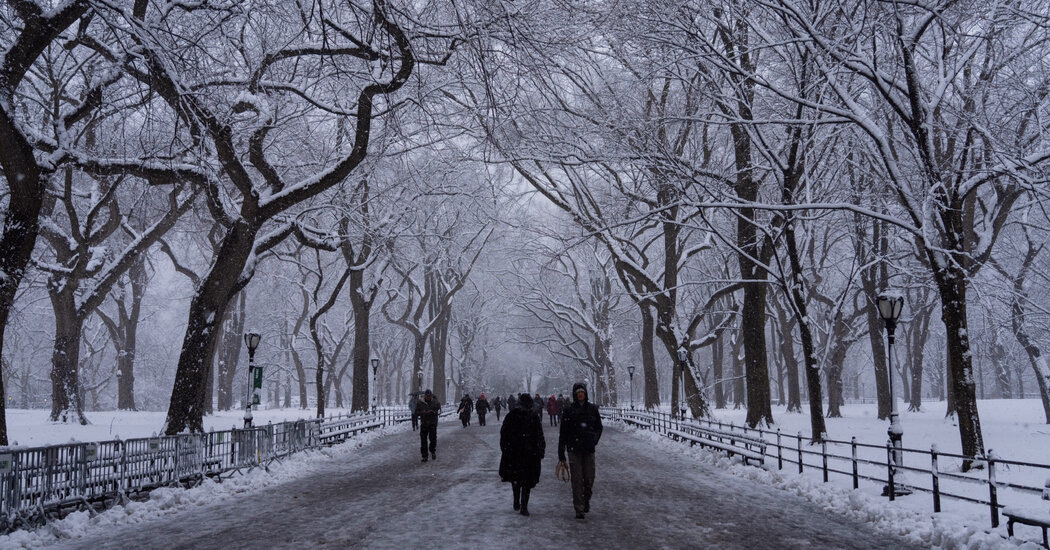 NYC braces for first significant snowfall of season this weekend
