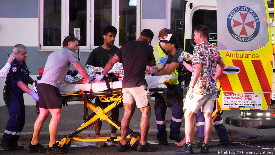 Ten killed in shooting at Bondi Beach during Hanukkah celebration in Sydney