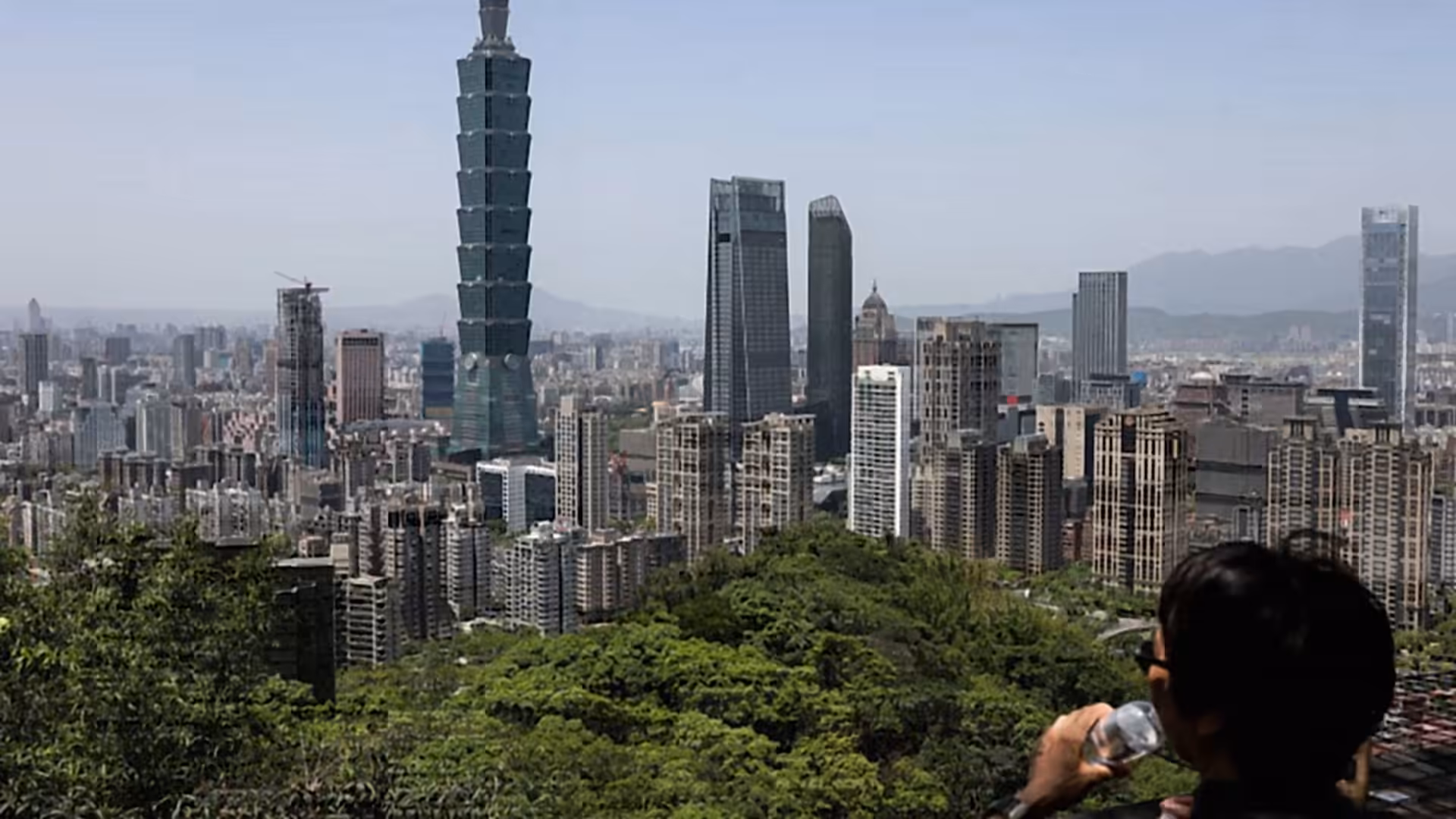 U.S. and Taiwan reach trade deal lowering tariffs to 15% and boosting semiconductor investment