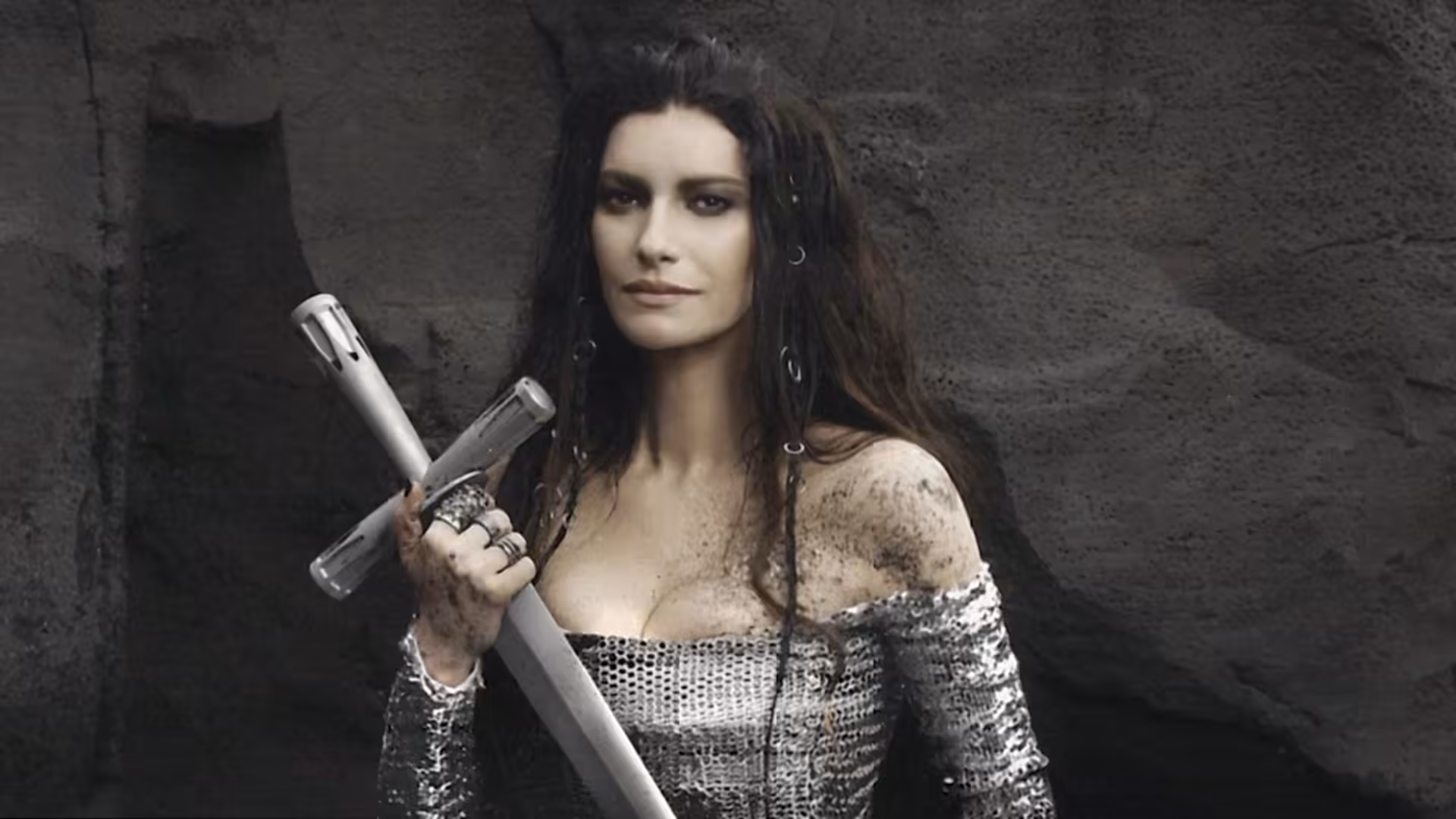 Laura Pausini's French cover of Marco Mengoni's 