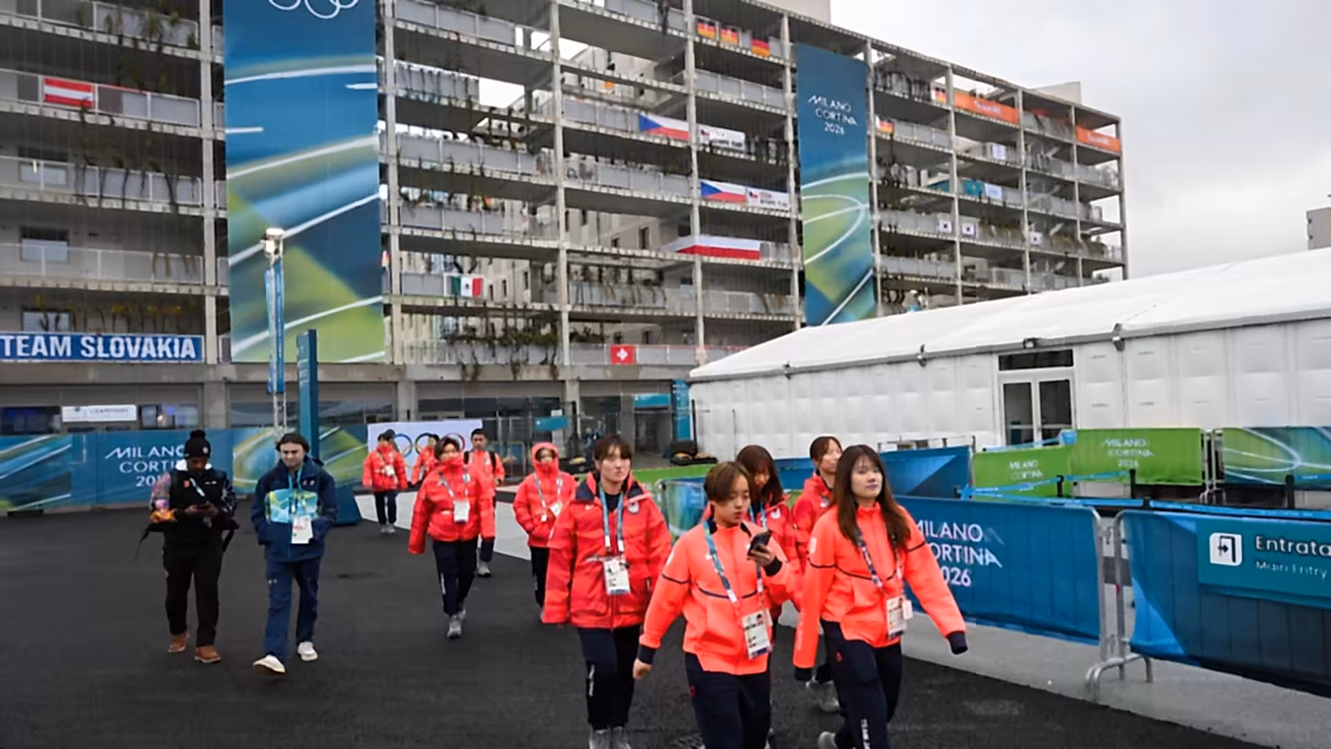 Four Finnish ice hockey players infected with norovirus ahead of Winter Olympics debut