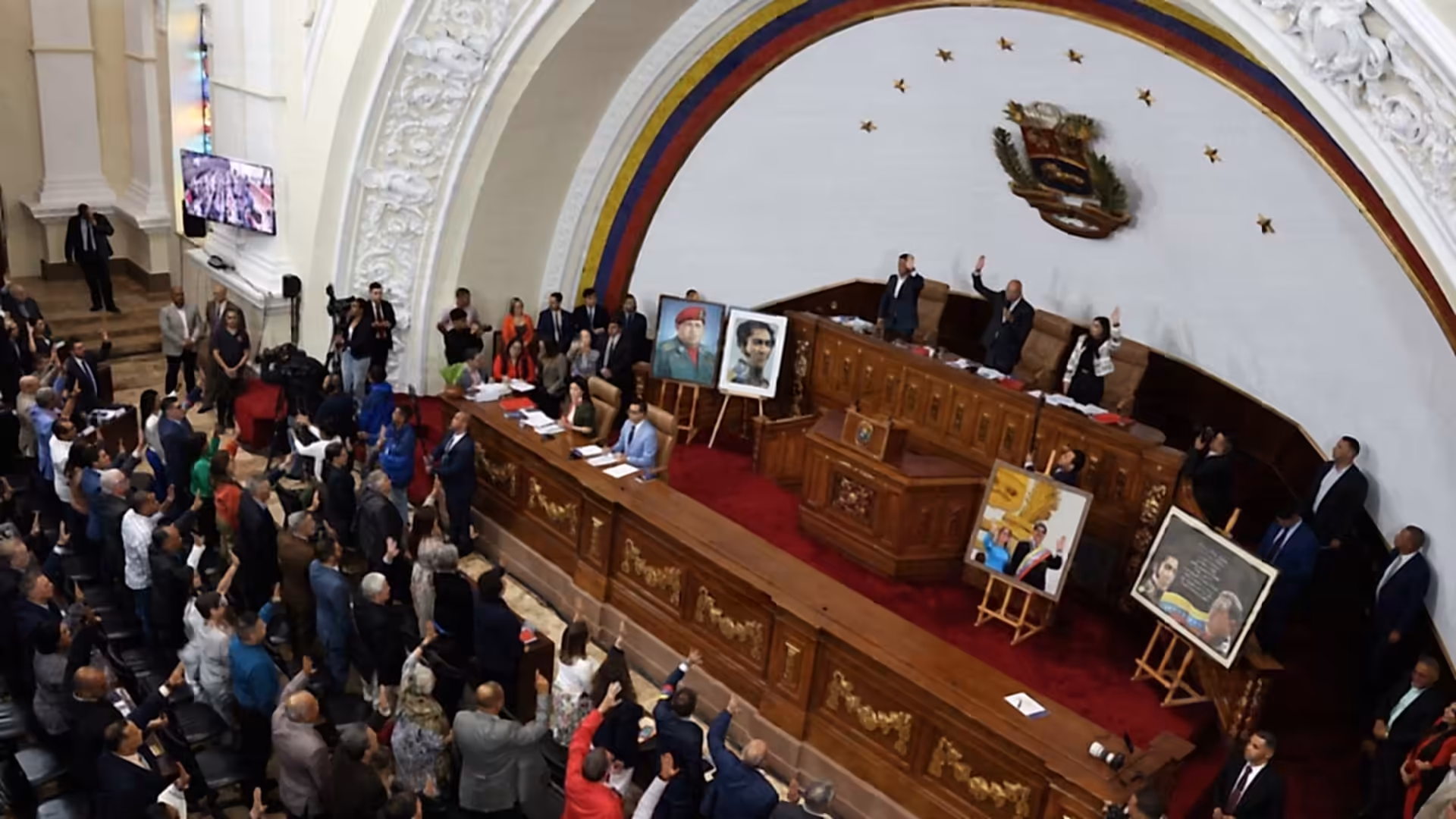 Venezuela's interim president hails passage of amnesty bill in first parliamentary vote