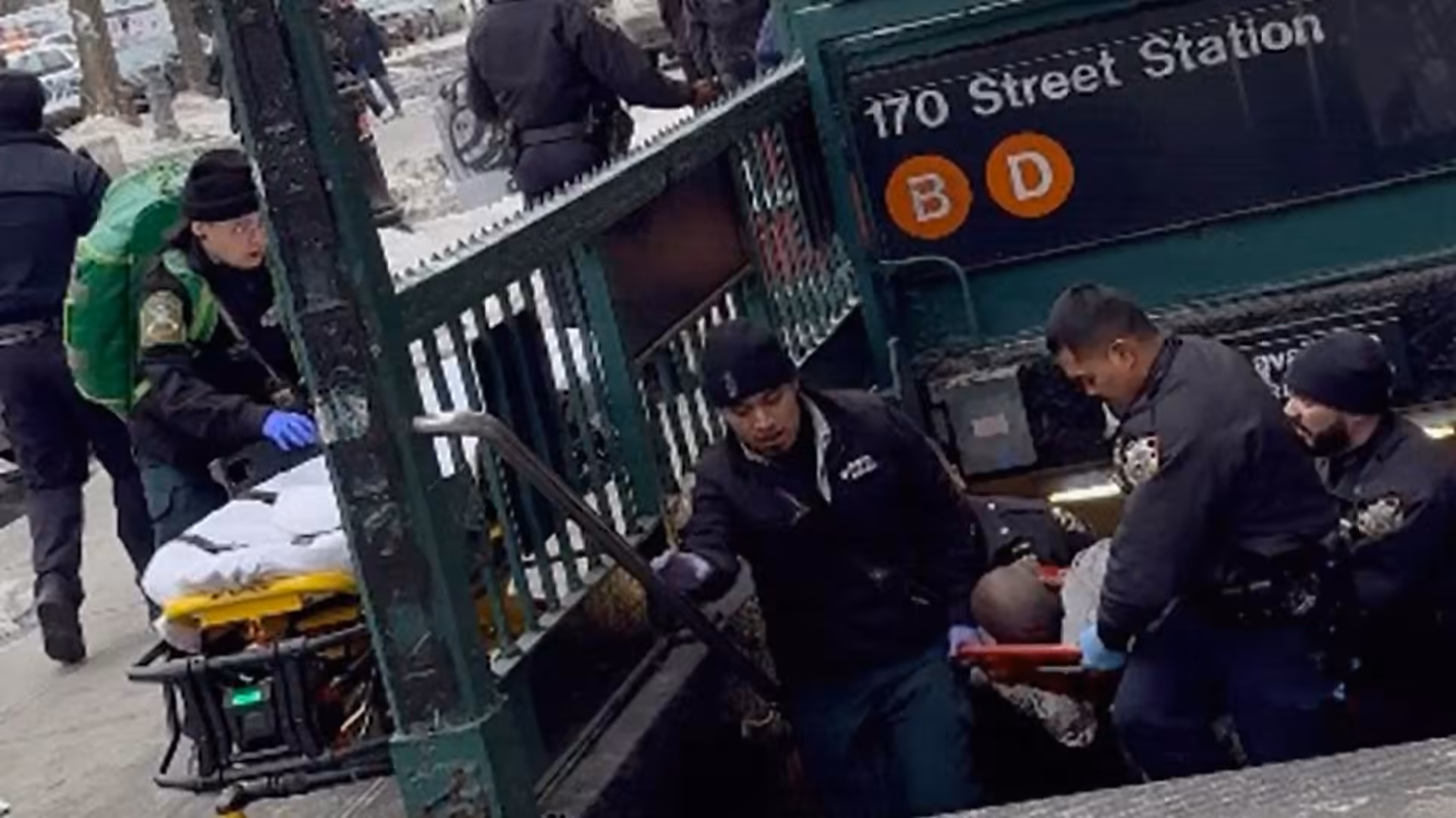 Man shot dead on Bronx subway platform after dispute with another passenger