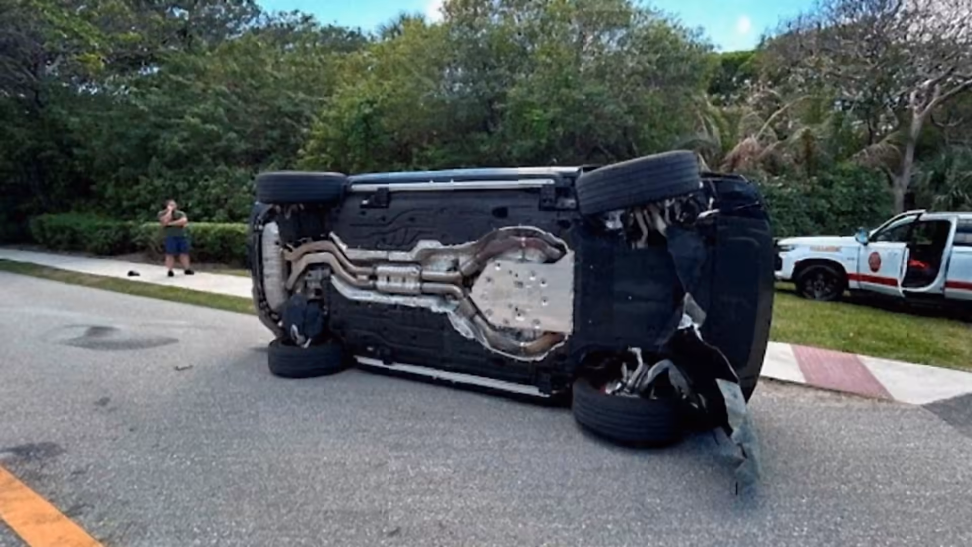 Tiger Woods pleads not guilty to DUI charge after Florida car crash