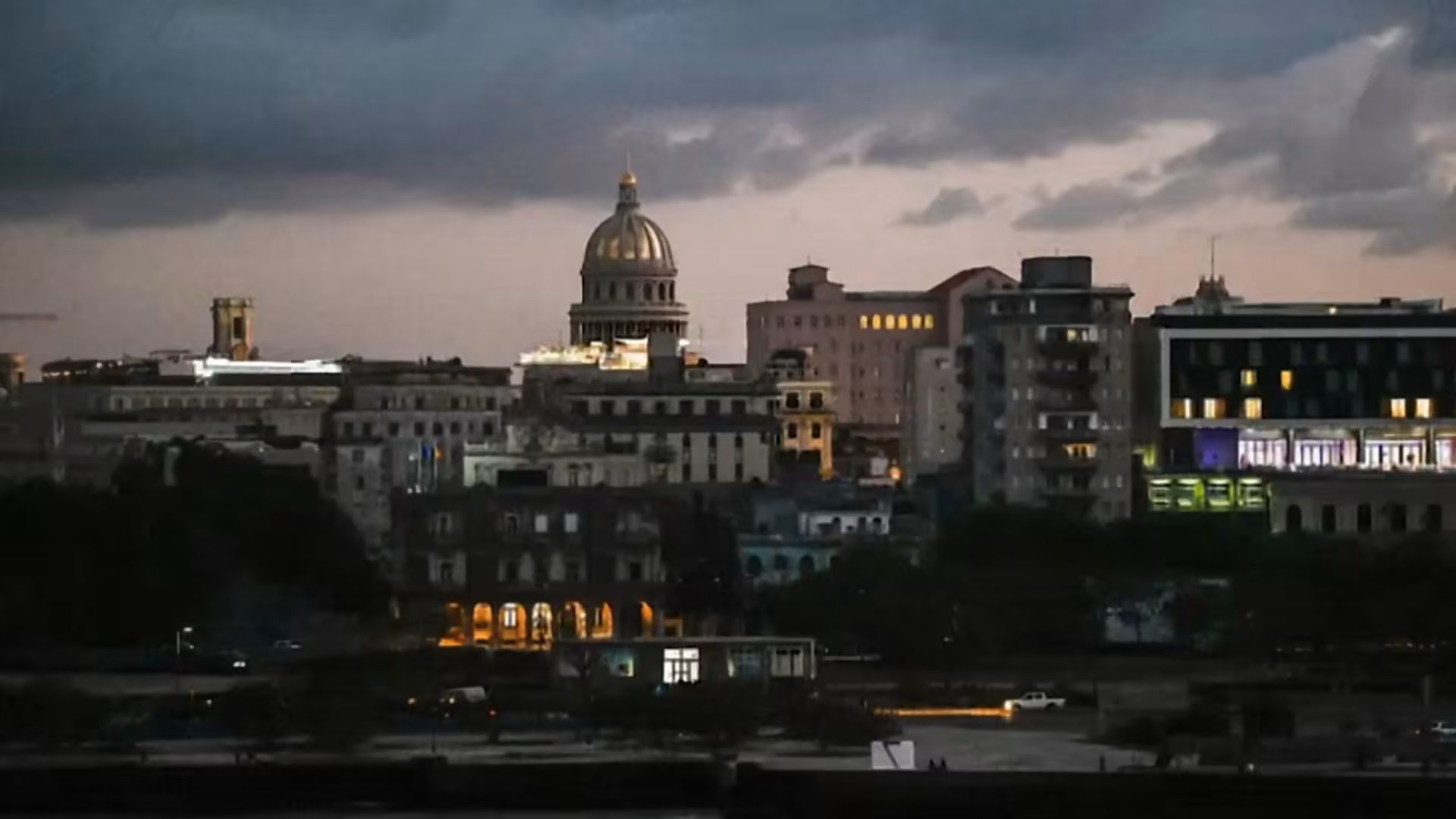 Trump announces new Cuba sanctions, threatens military action