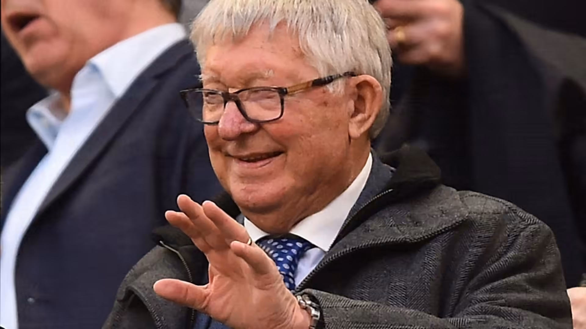 Sir Alex Ferguson taken to hospital before Manchester United vs. Liverpool