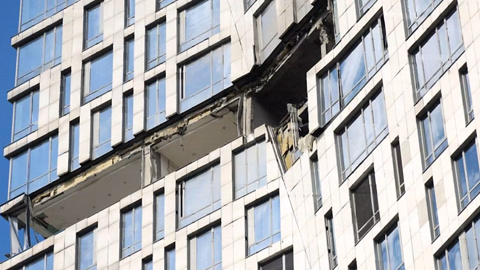 Drone strikes high-rise building in Moscow, 6 km from Kremlin