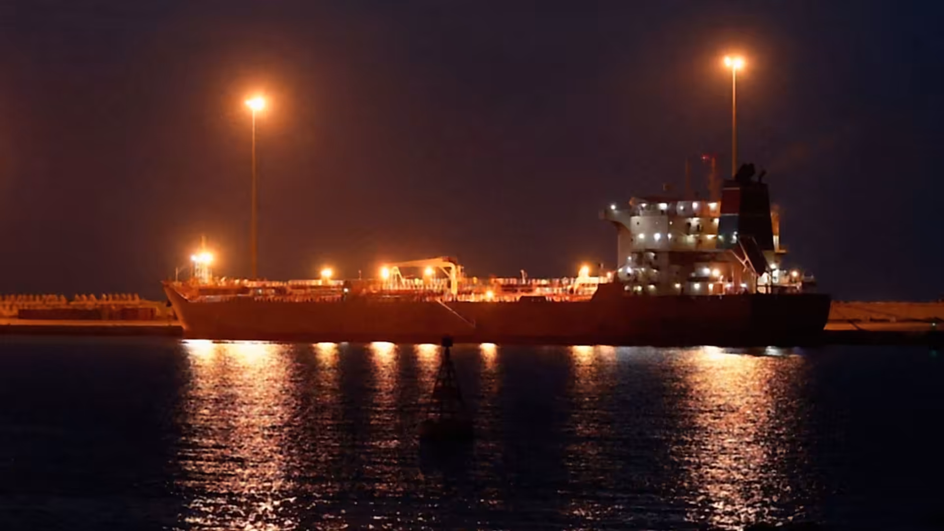 Oil prices rise as Trump warns Iran over stalled peace talks