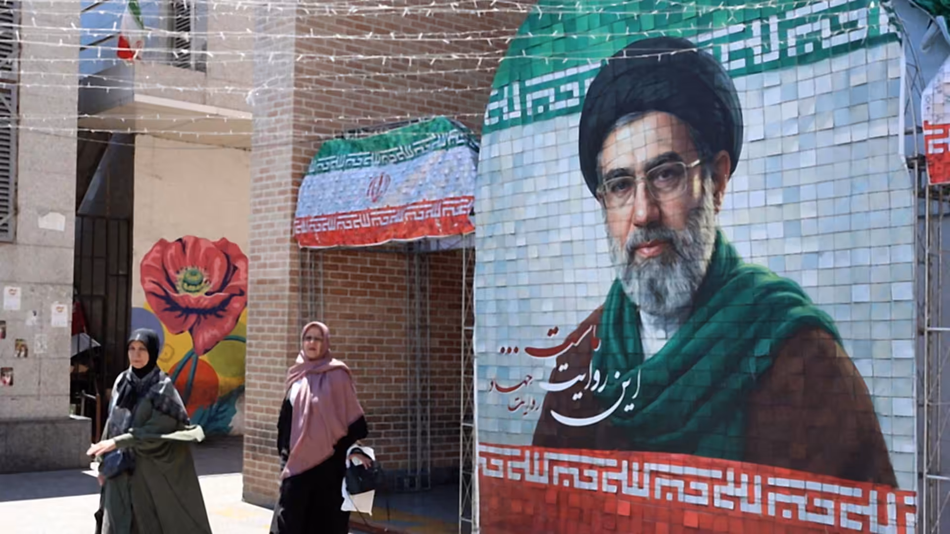 Trump suspends planned Iran attack after Gulf leaders request delay
