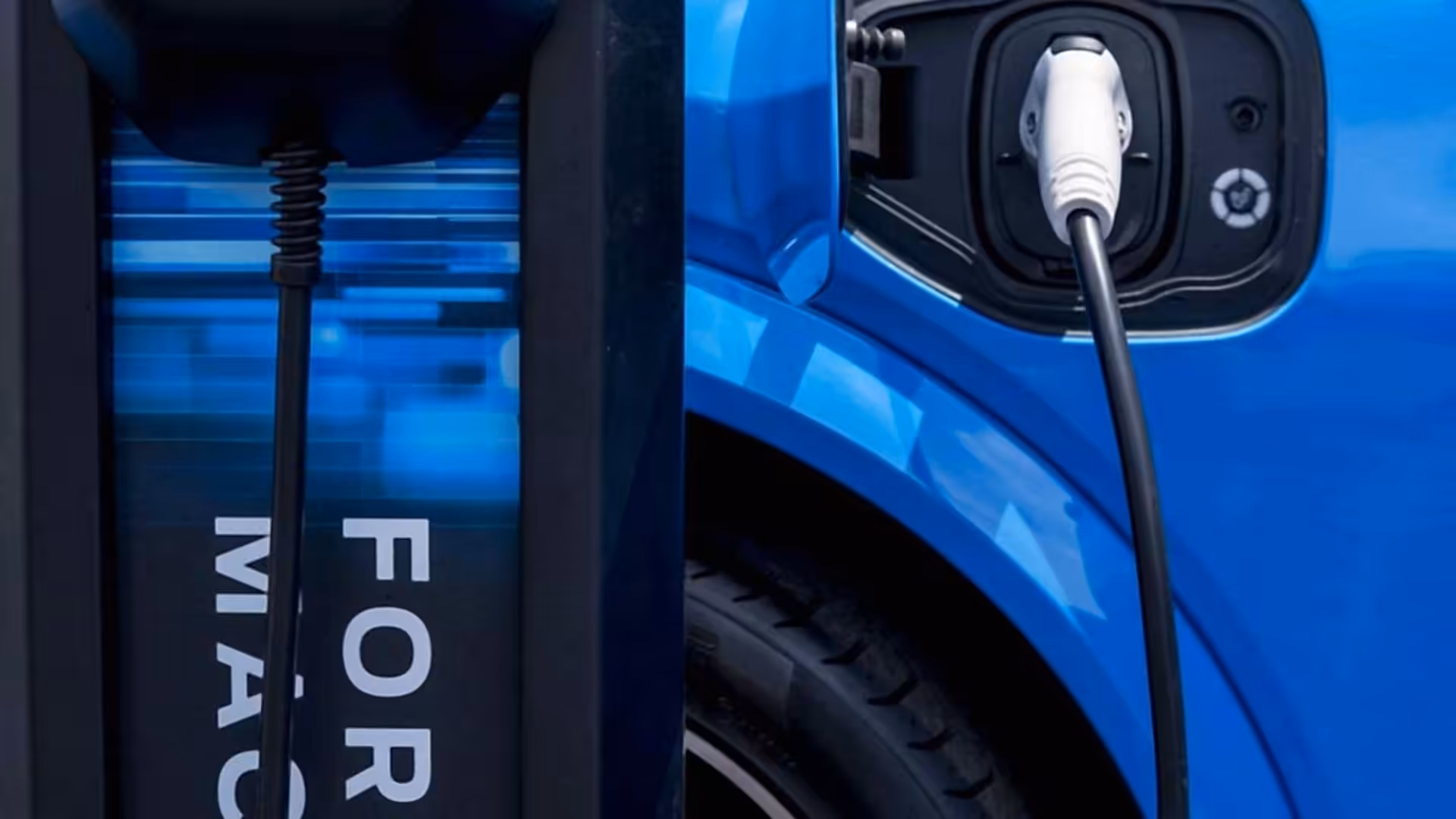 Bipartisan bill proposes $130 annual fee for electric vehicles