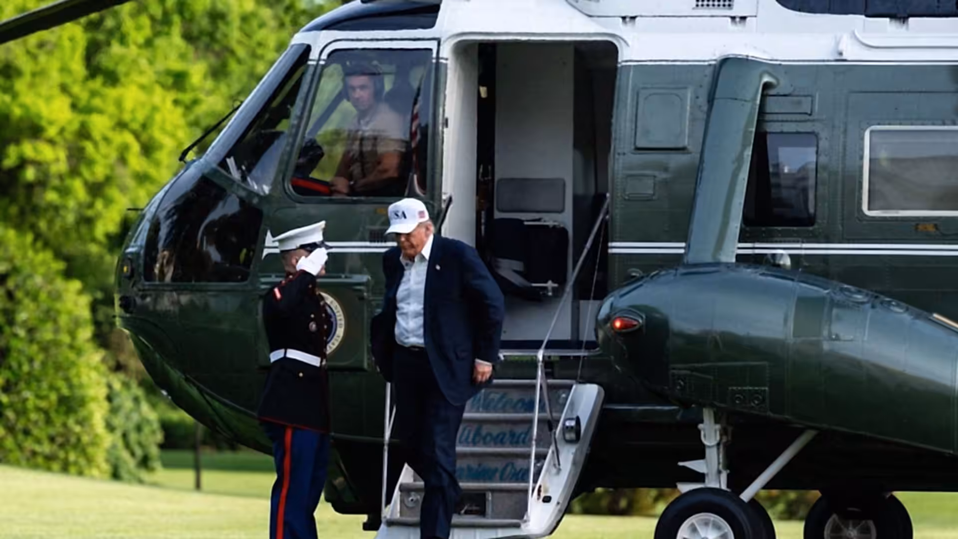 Trump considers helipad on White House South Lawn for Marine One