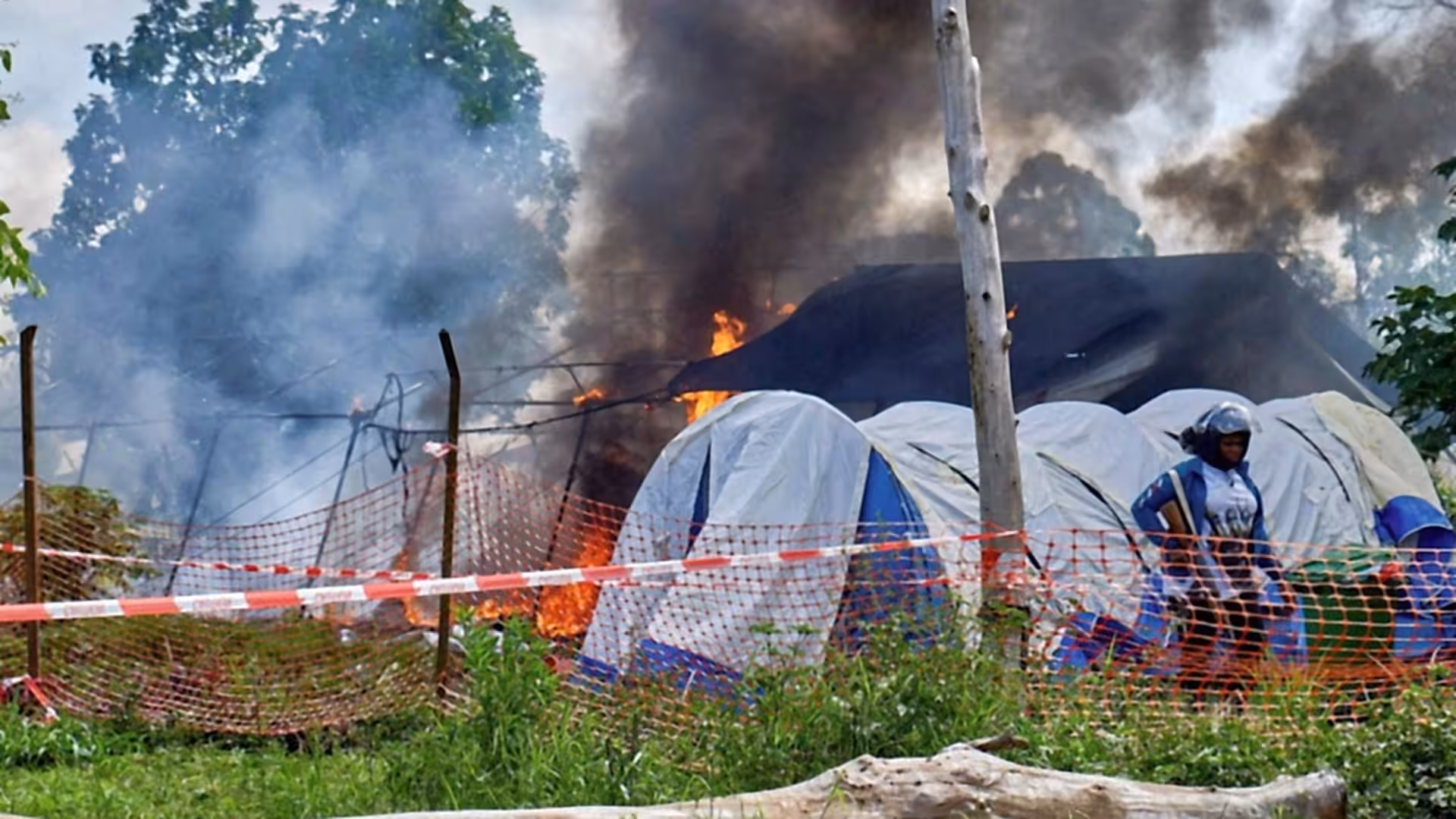 Ebola treatment center burned in Congo as outbreak spreads