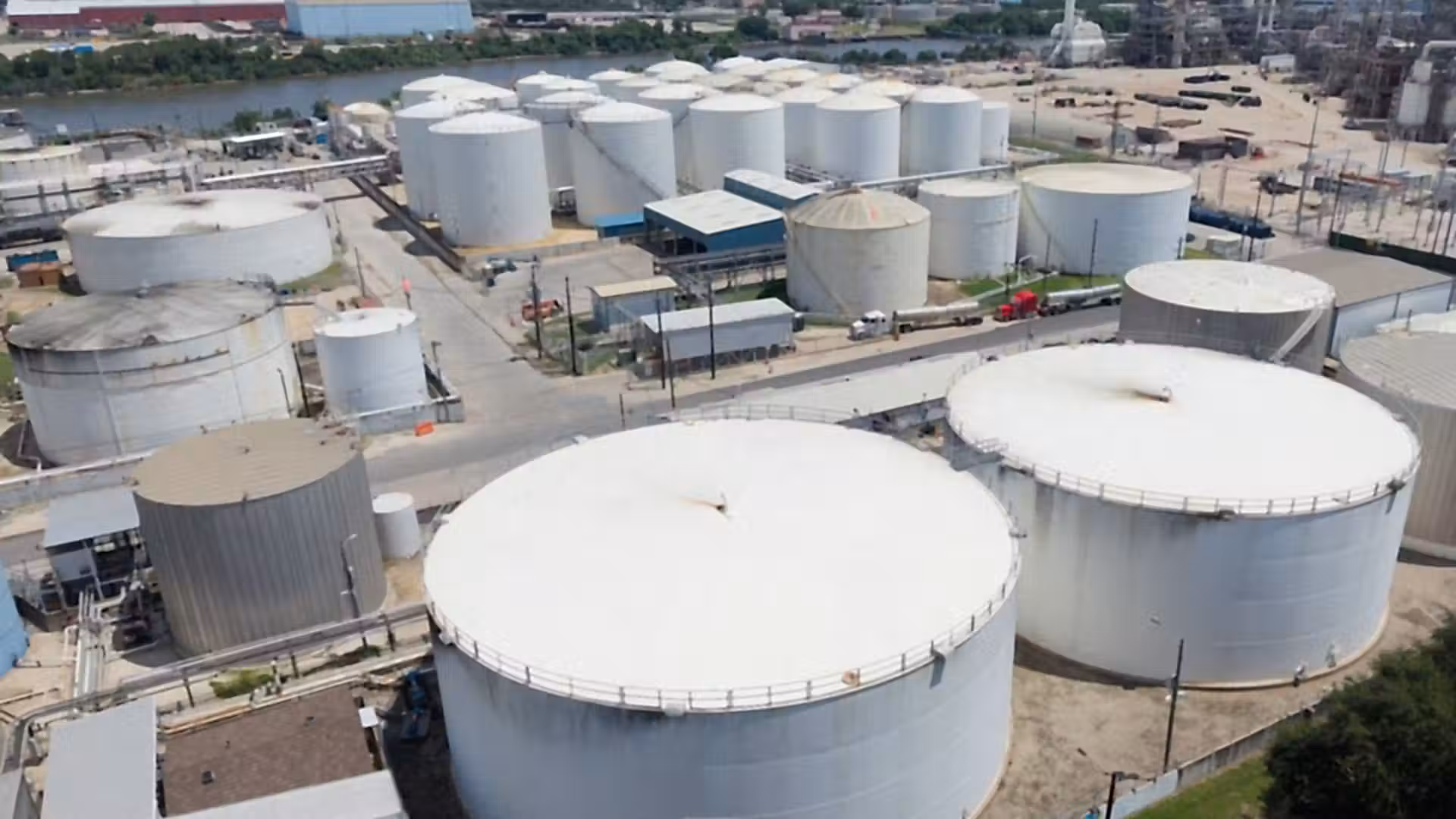 Brent crude jumps above $100 after U.S. strikes Iran, Tehran vows retaliation