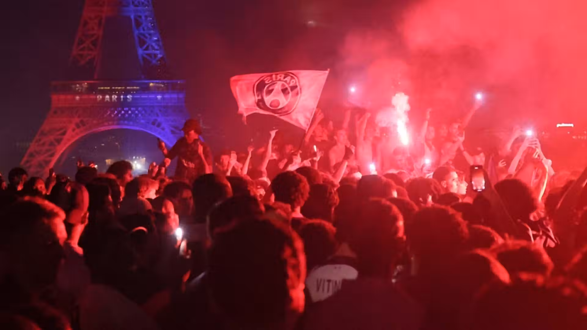 PSG wins second consecutive Champions League title; Paris sees clashes with police
