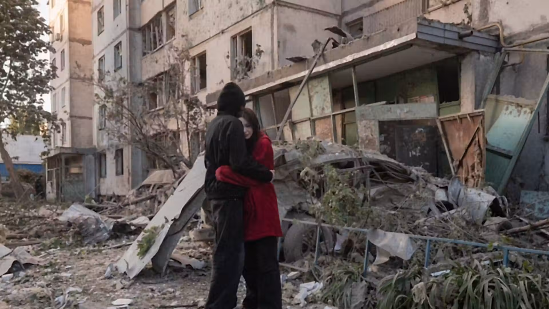 Russian attacks on Ukraine kill at least 21, wound over 100