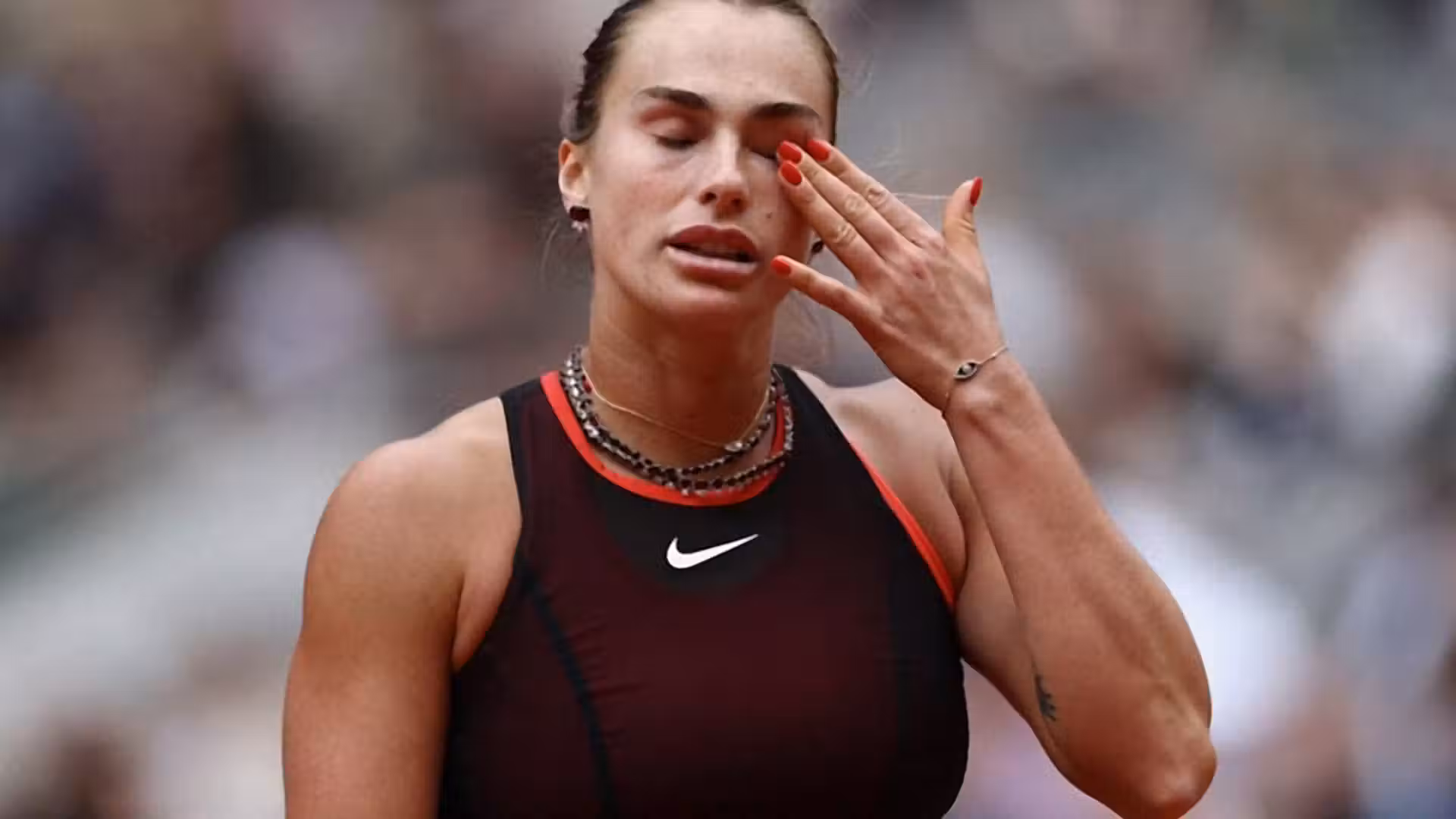 Sabalenka exits Roland Garros after collapse to Shnaider