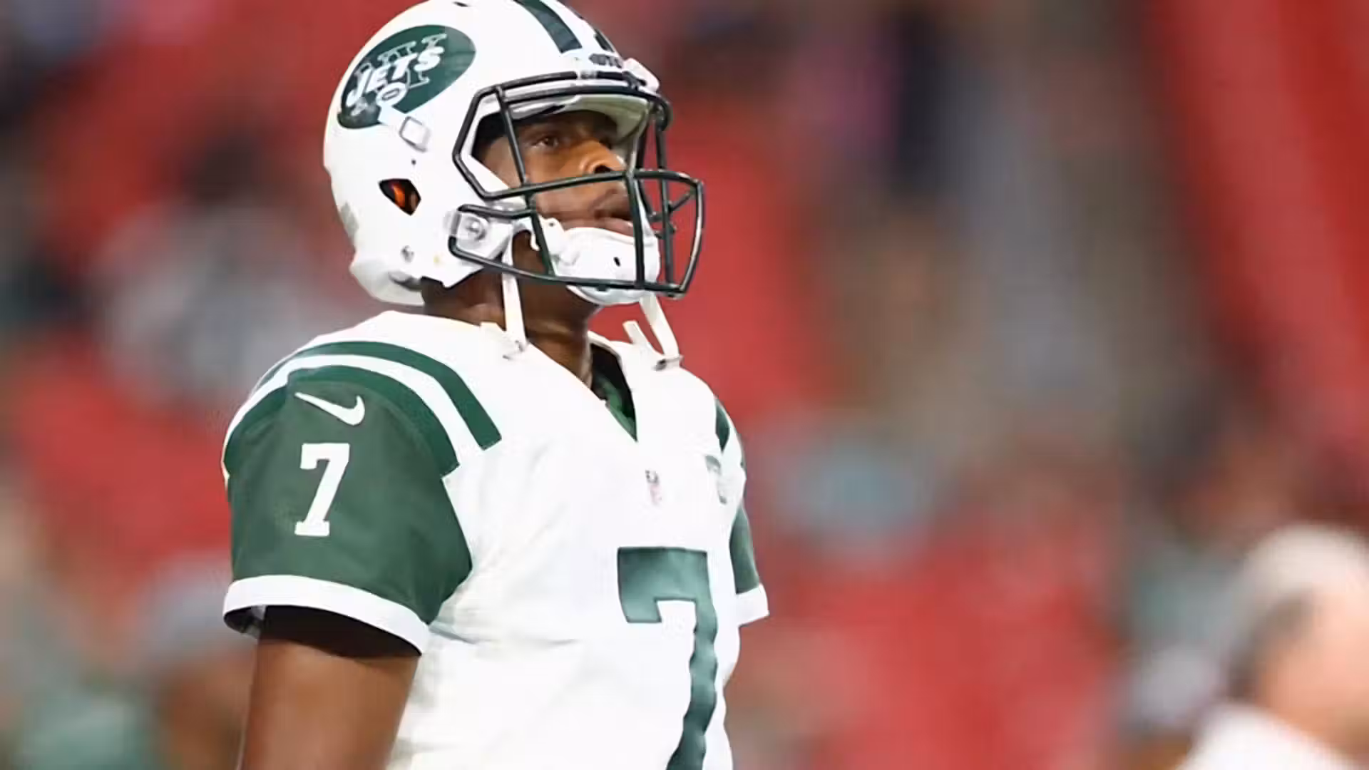 Jets QB Geno Smith cited for speeding, driving without license in Florida