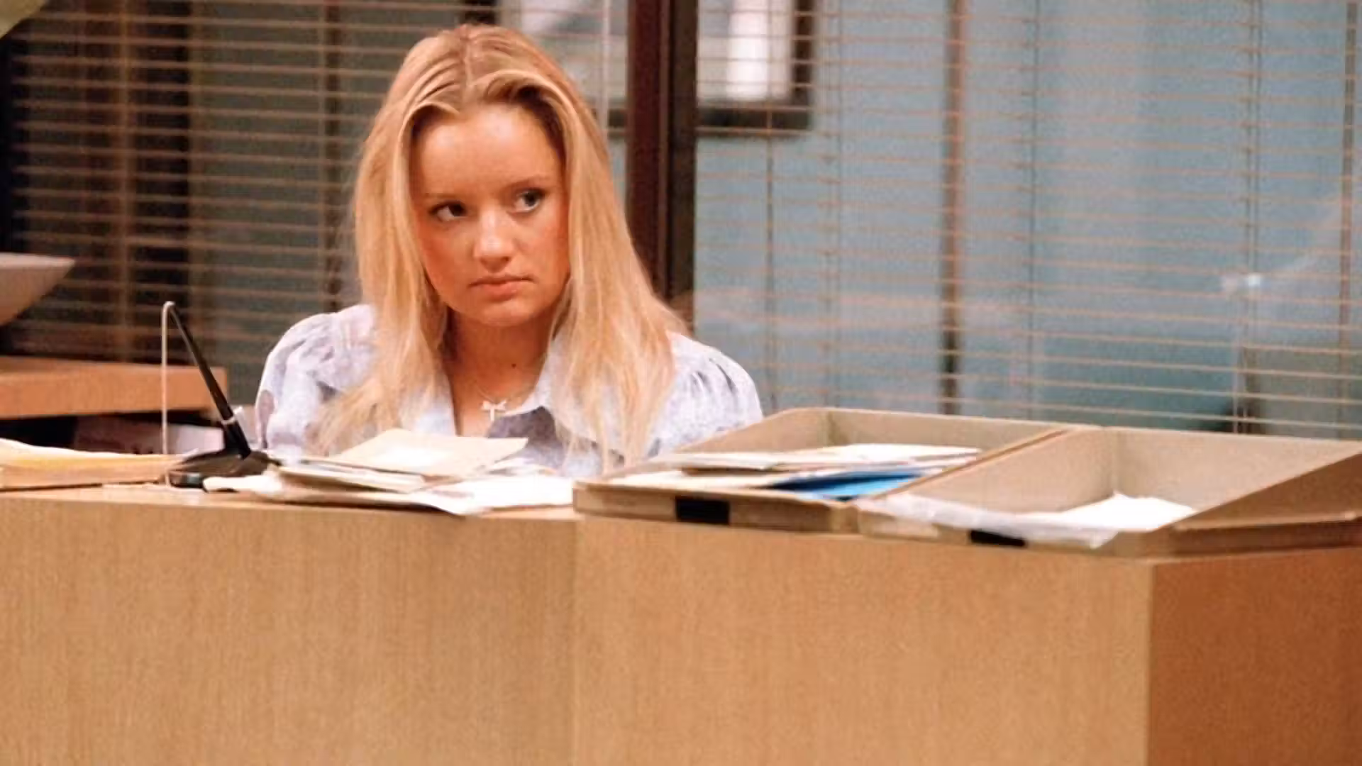 The Office actor Lucy Davis announces stage four incurable breast cancer