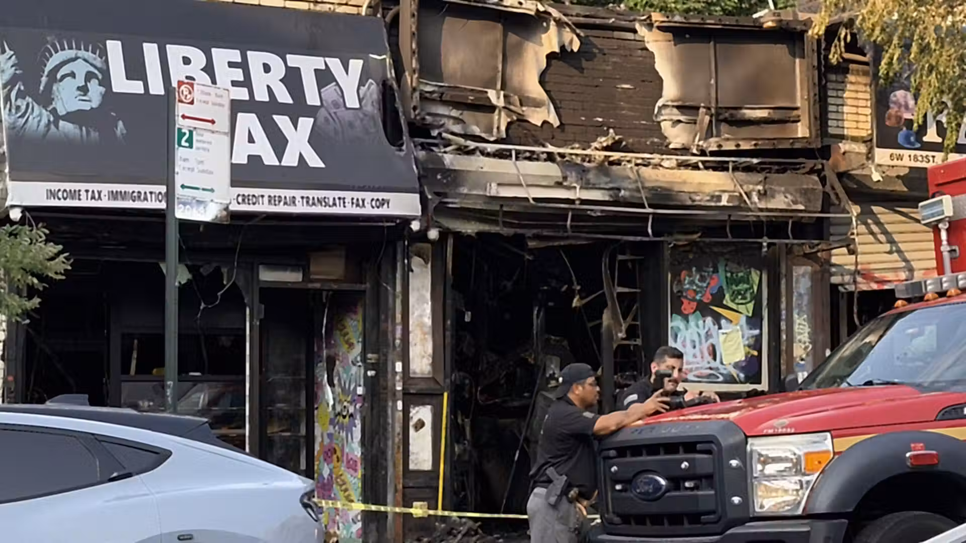Two-alarm fire injures one at Bronx deli on West 183rd Street