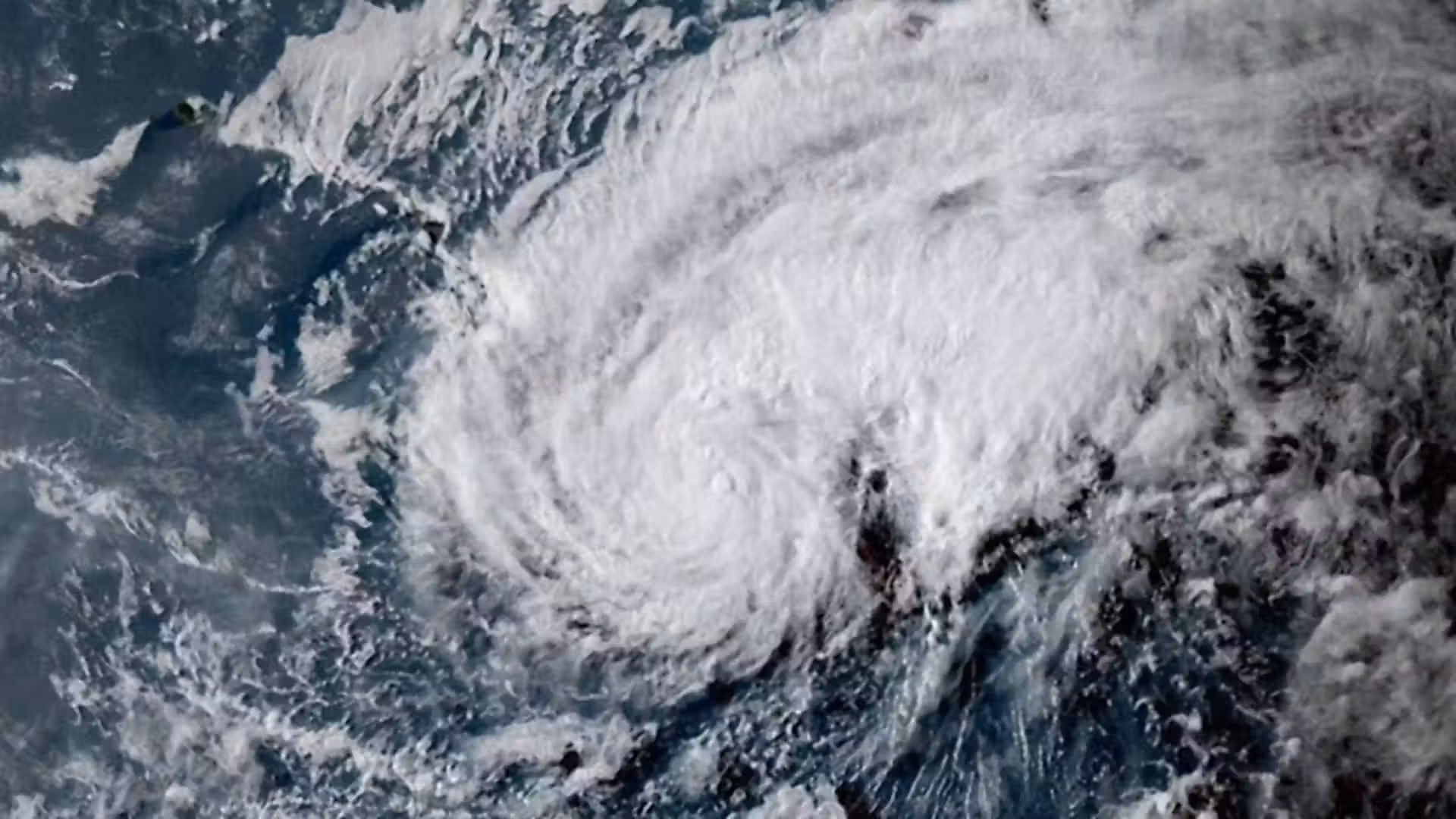Hurricane Lala threatens Hawaii's Big Island with first direct hit in 155 years
