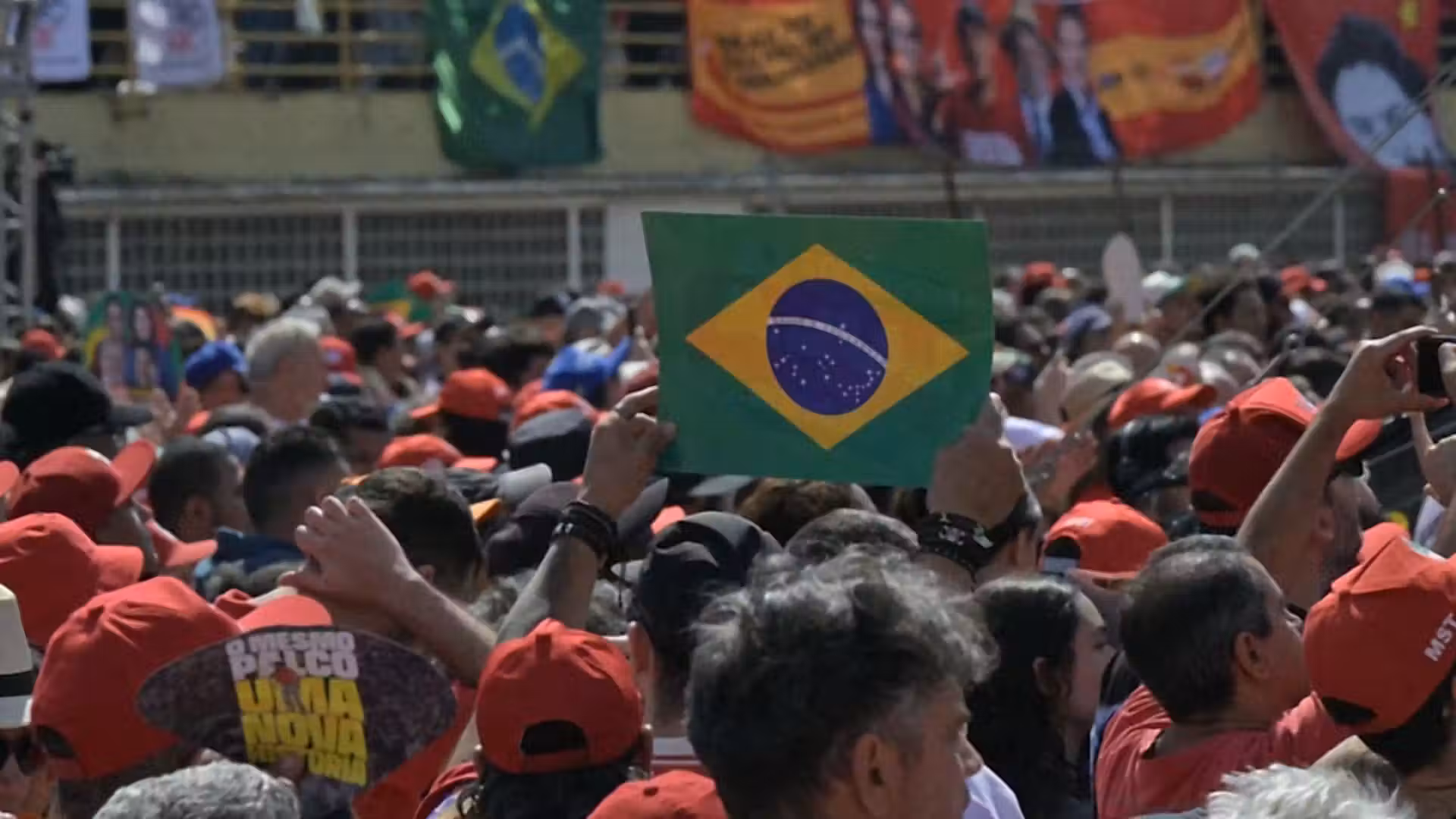 Lula and Flávio Bolsonaro launch Brazil's 2026 presidential campaign