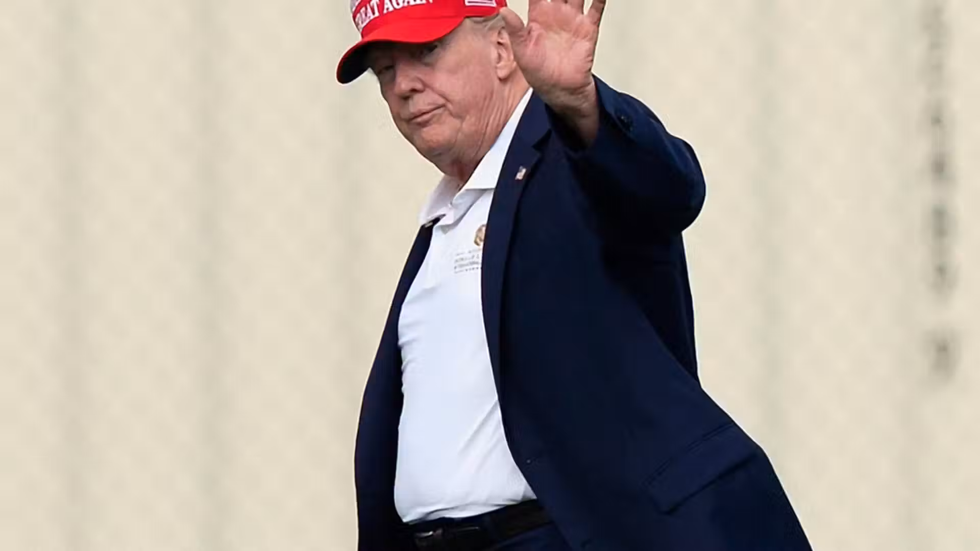 Trump's approval rating falls to 33 percent, lowest of presidency