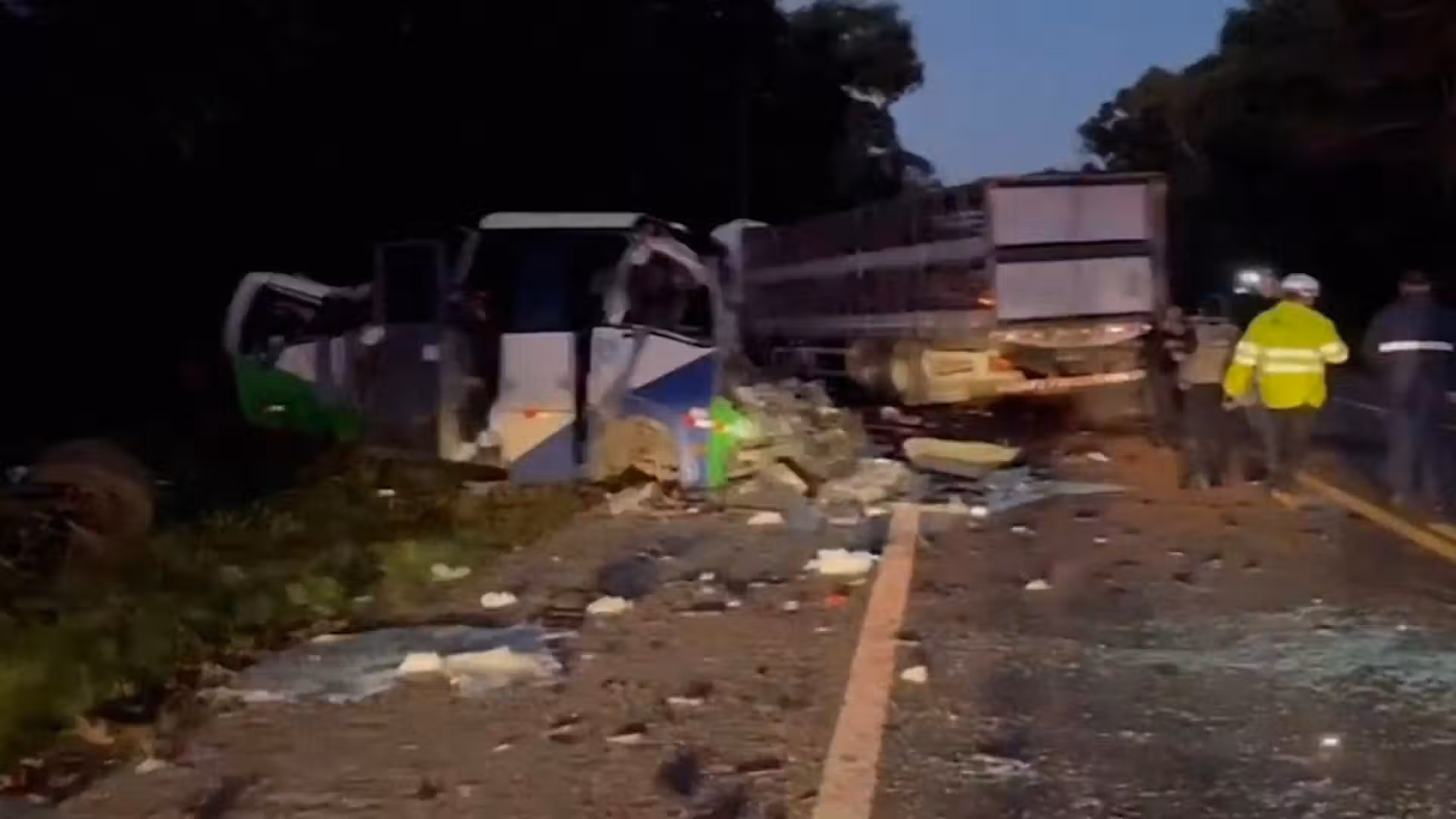 Head-on collision between minibus and truck kills 23 in southern Brazil