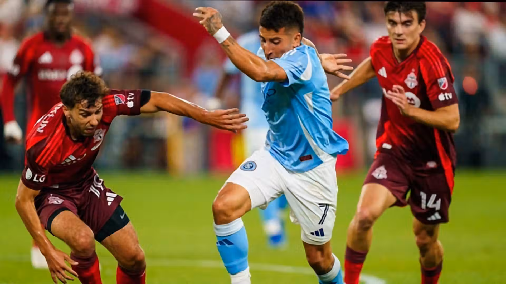 Fernández scores 14th goal as NYCFC draws with Toronto