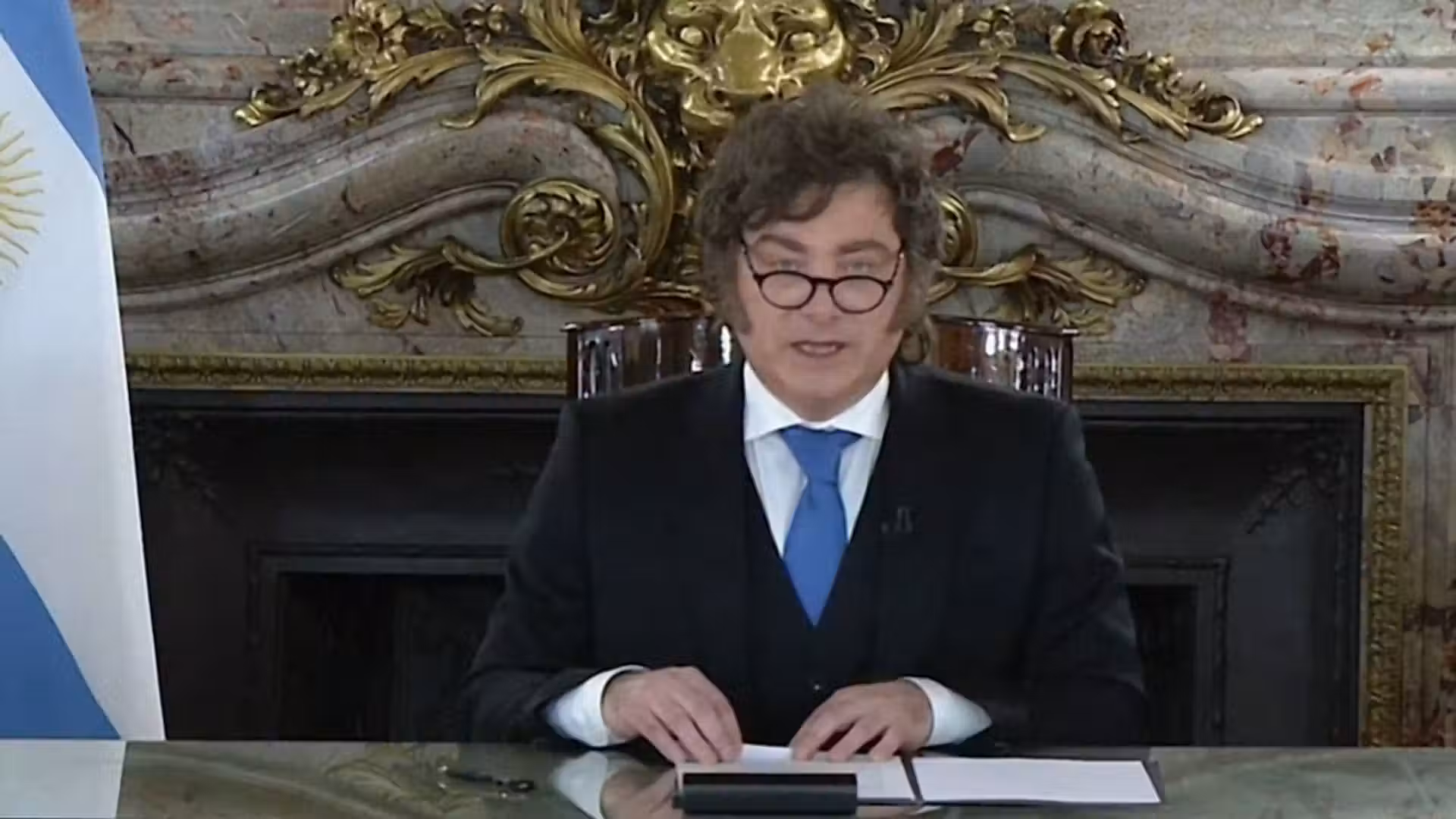 Milei announces sanctions on Falkland Islands operators, naval base