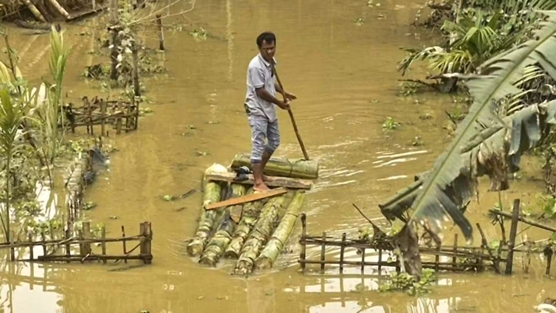 Over 17,500 evacuated as floods hit 26 districts in Uttar Pradesh