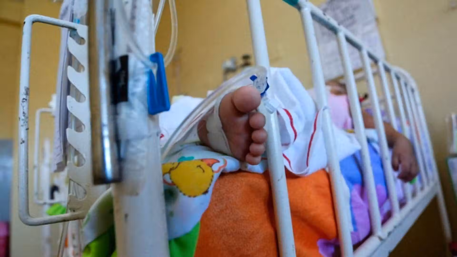Measles outbreak in Bangladesh nears 1,000 child deaths