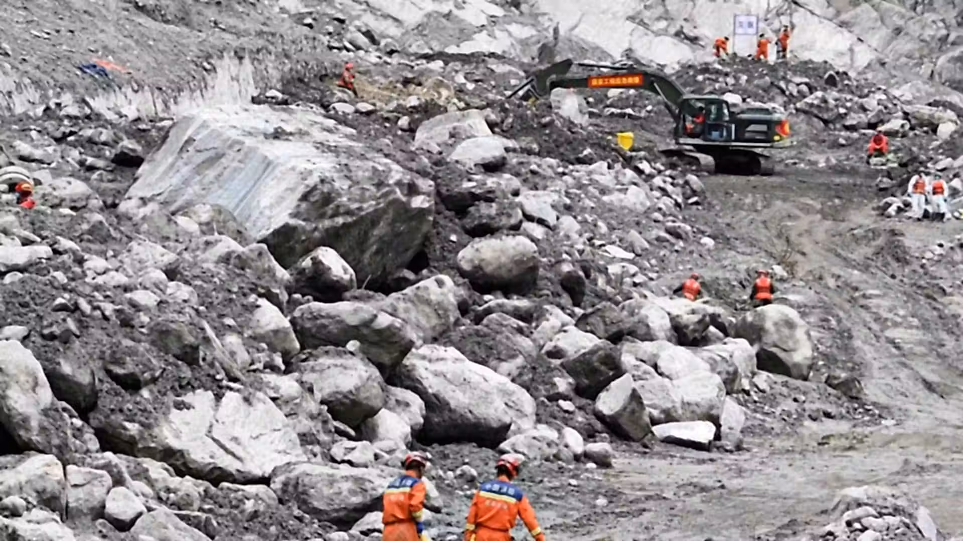 Two survivors rescued in Nepal 10 days after devastating floods
