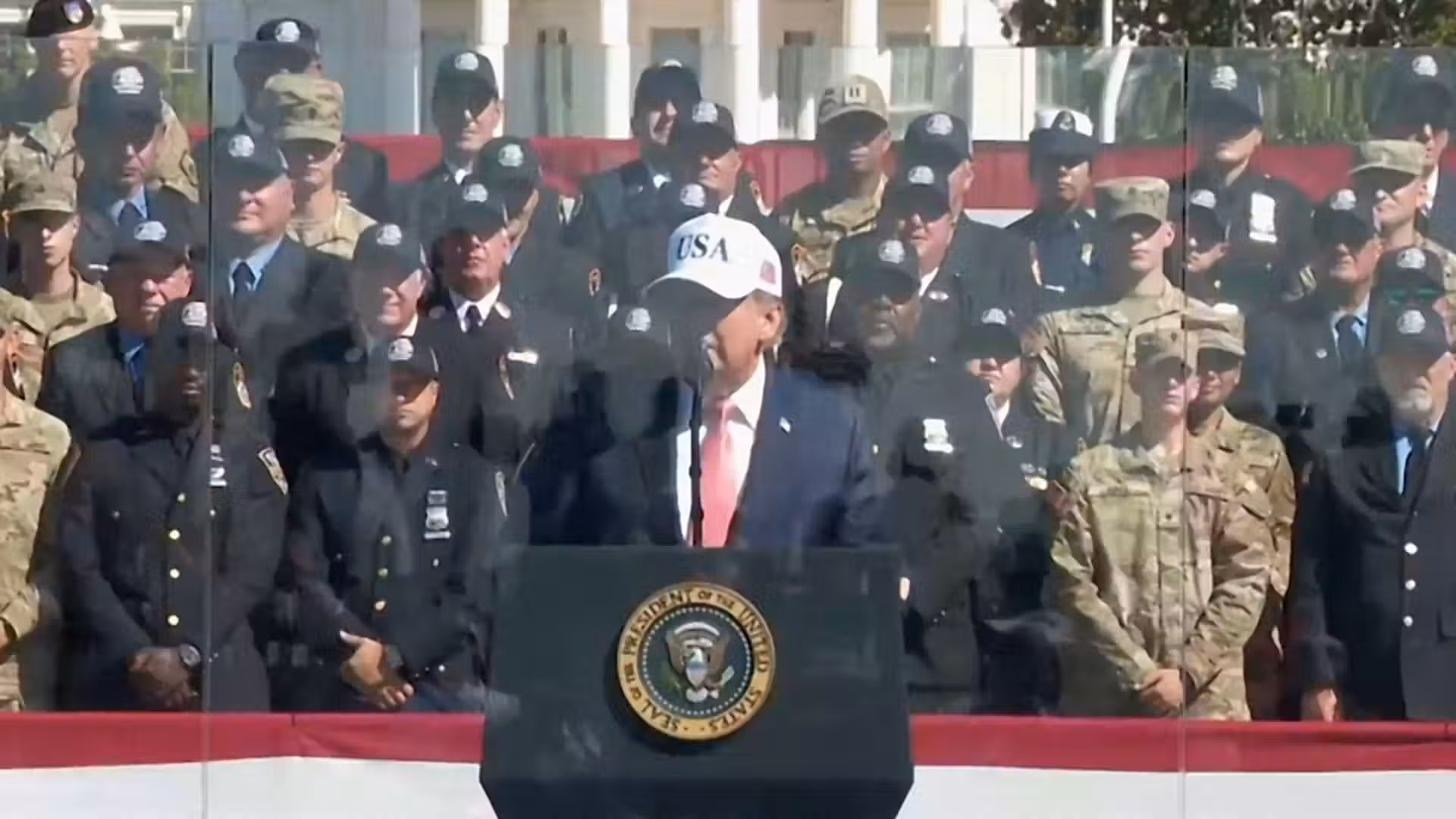 Trump honors 9/11 first responders at White House ceremony