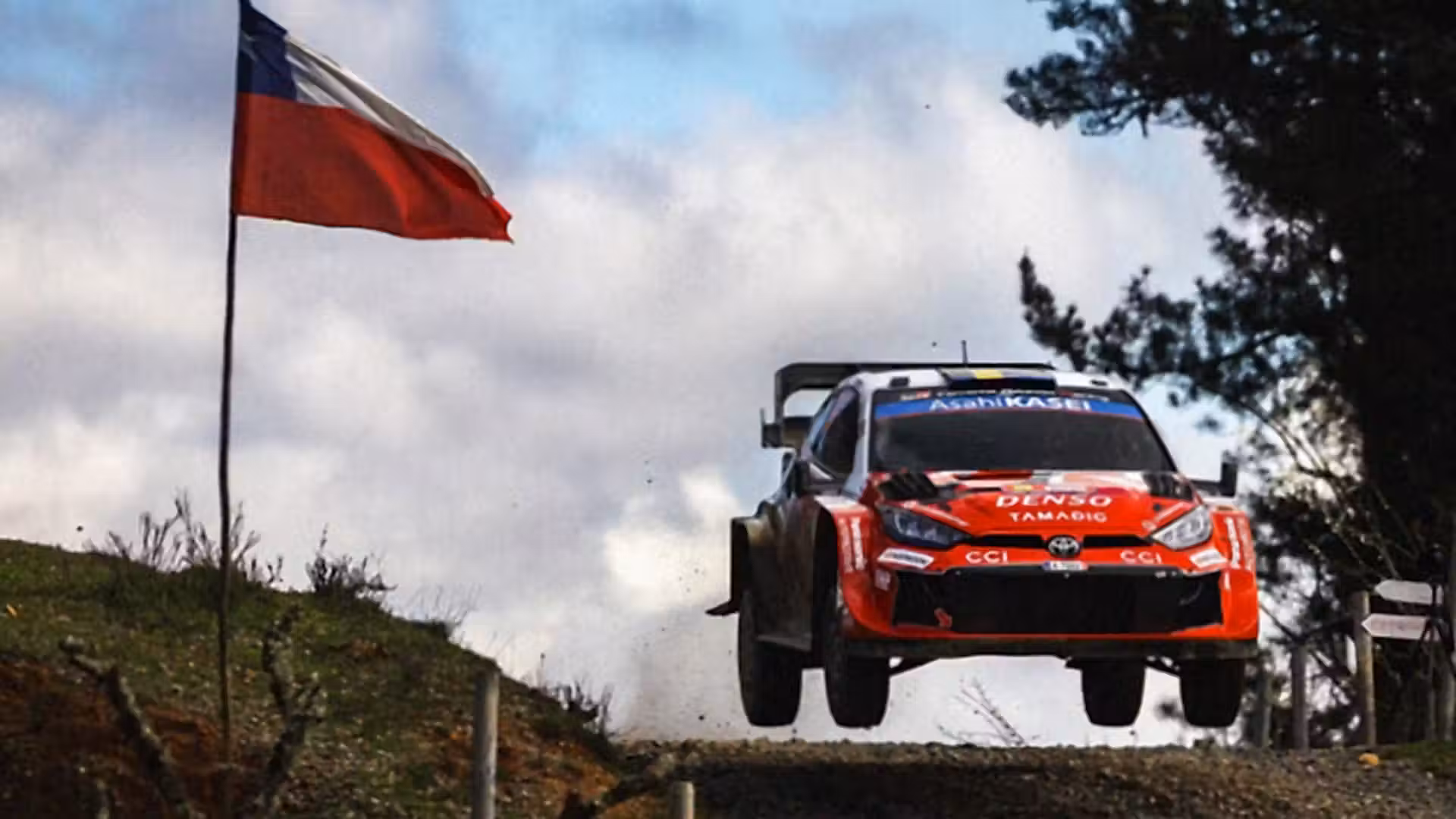 Solberg wins Chile rally; Toyota clinches 10th manufacturer title
