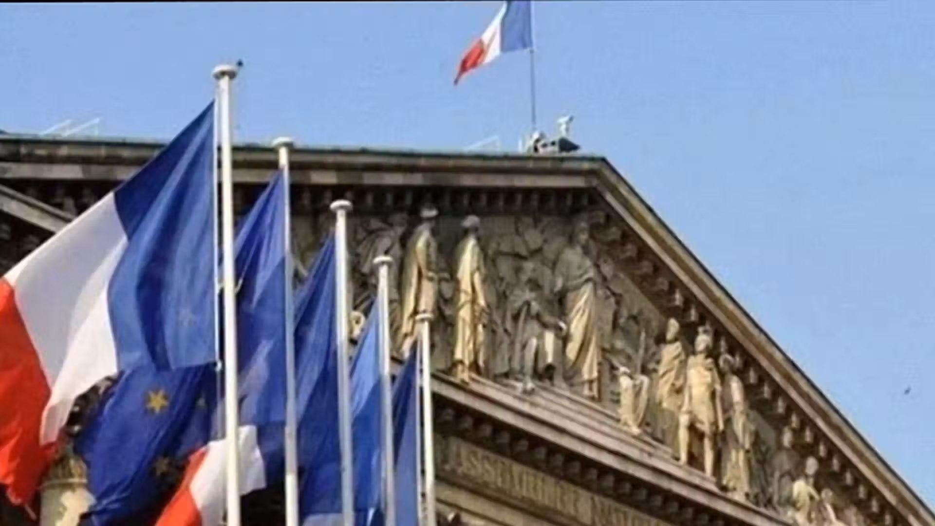 France condemns Iran's closure of cultural center in Tehran