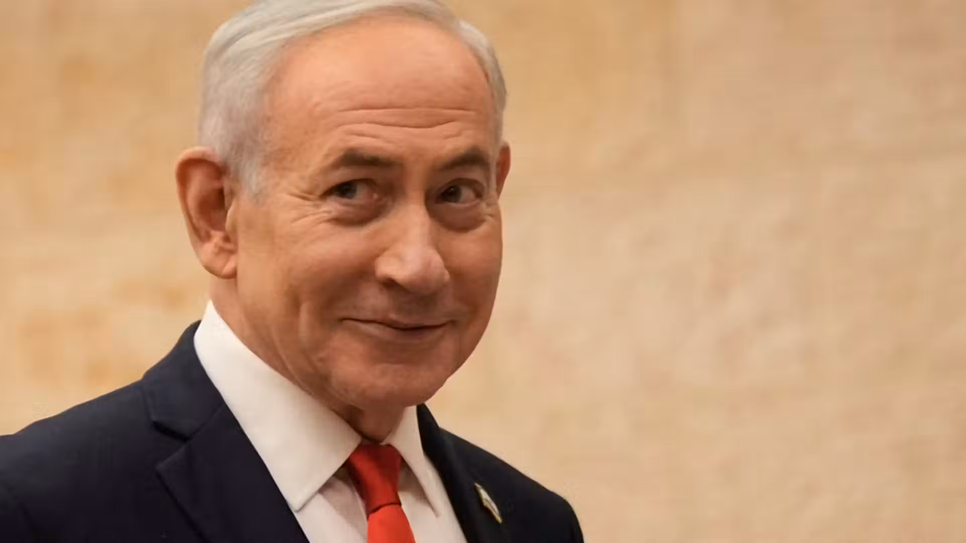 Netanyahu meets UAE president in surprise Abu Dhabi visit