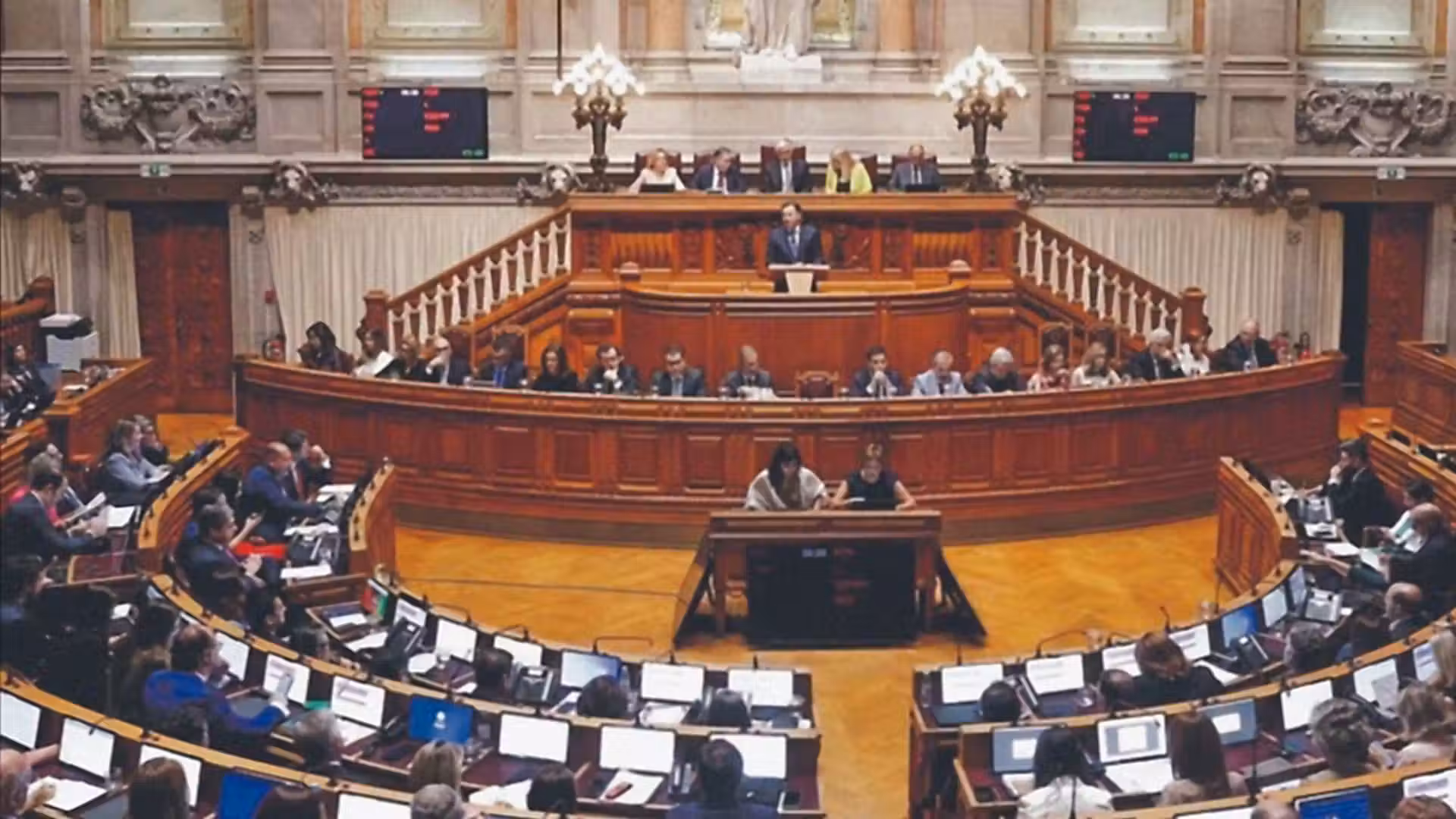 Portugal secures €35.1 billion in EU budget but seeks €900 million more