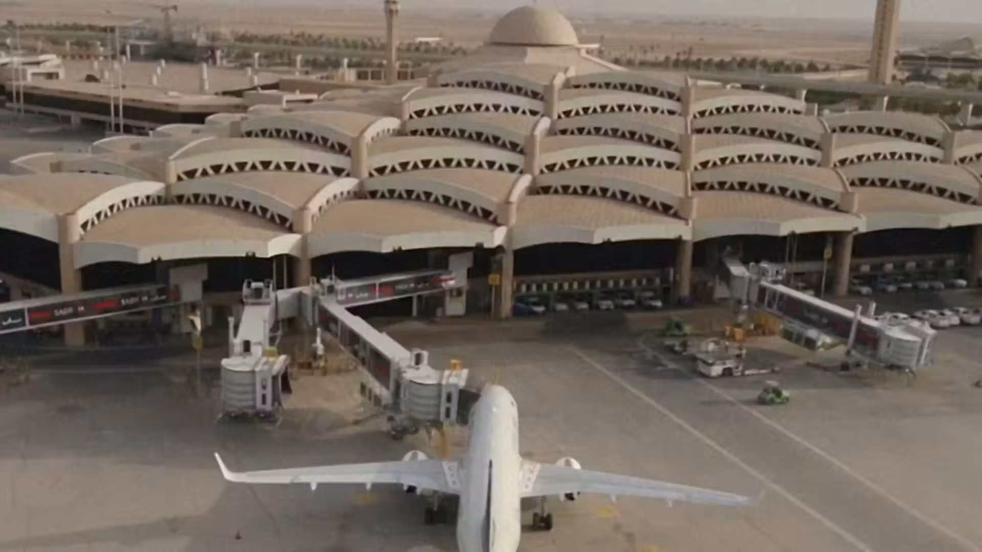 U.S. and British embassies warn citizens to avoid Riyadh airport