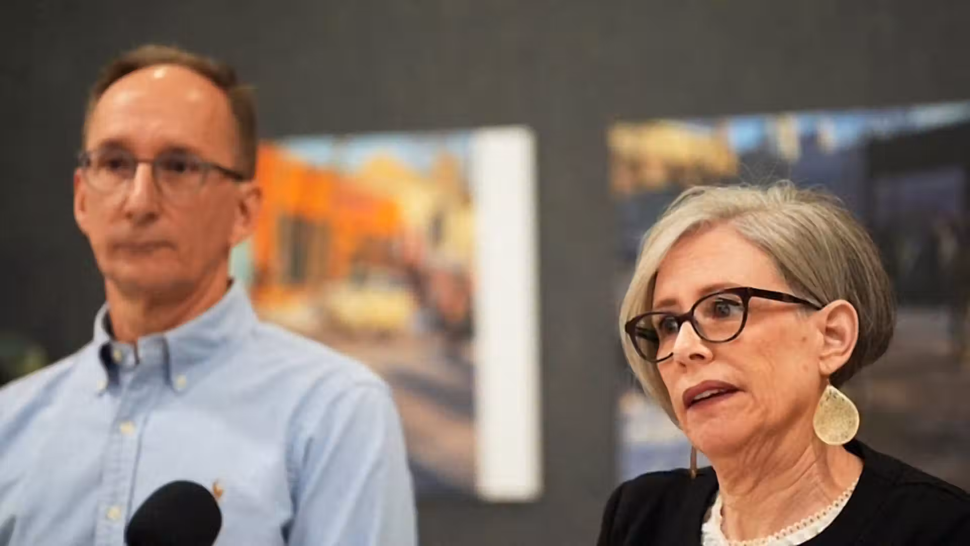 Parents of nurse killed by federal agents demand accountability