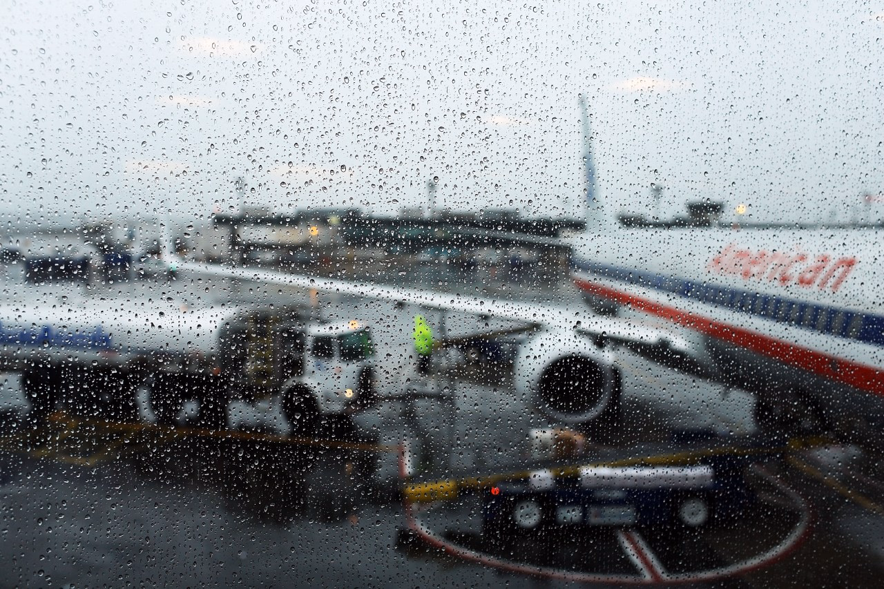 Tri-state airports face extensive delays and ground stops due to severe weather